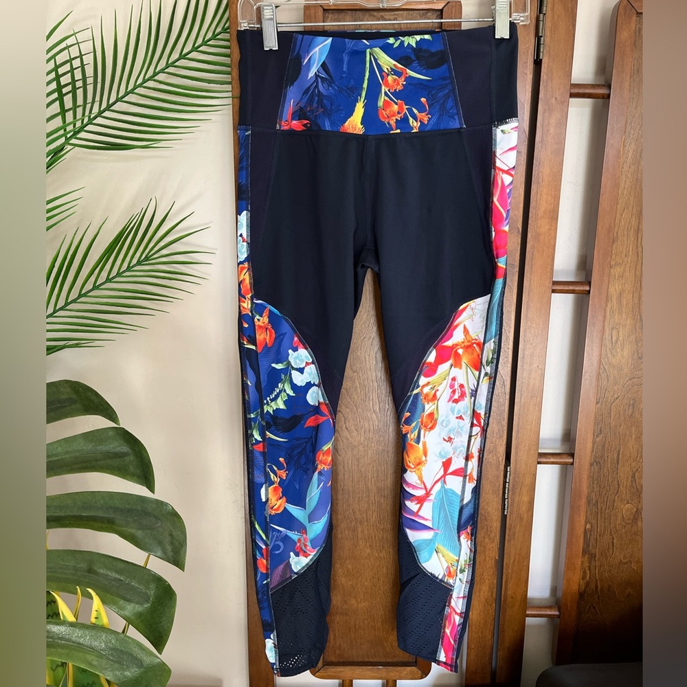 Athleta Precision 7/8 Tropical Print Tights